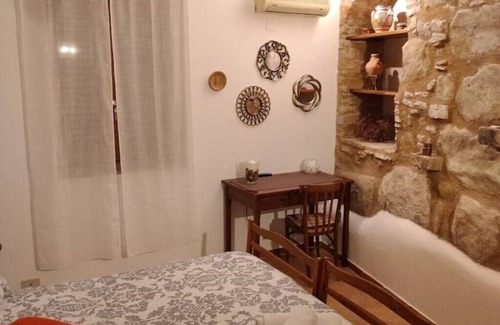 Tindari Apartment | At Peppino's House in Villa Greco