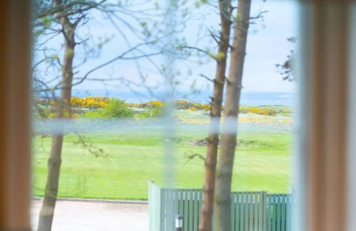 St. Andrews House | At The Bay