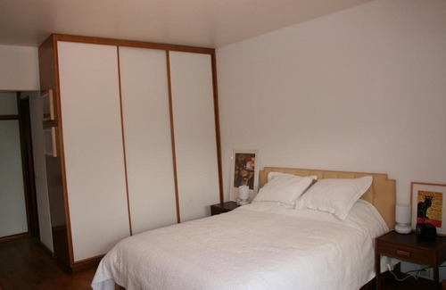 Carcavelos Apartment | At the beach with a private garden