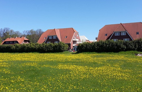 Dassow Condo | At the pool and beach in any weather between Lübeck-Travemünde and Boltenhagen.