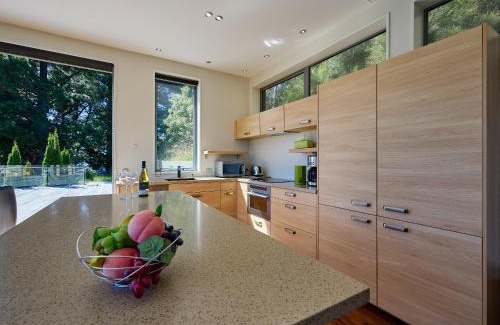 Kaikoura House | Ata Rangi Lodge - Kaikoura Holiday Home