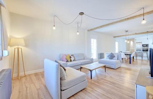 Old Town Apartment | Atalaya sobre el Casco Antiguo by clabao