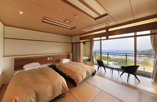 Atami House | Atami Fuga