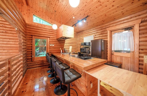 Atami House | Atami Shizenkyo Villa Area Log house located at /Atami Shizuoka