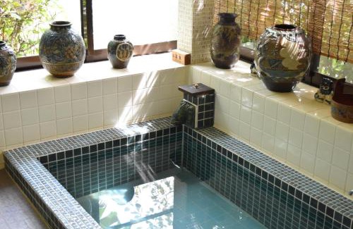 Atami House | Atami Southern Wind 熱海 南風楼(温泉付)