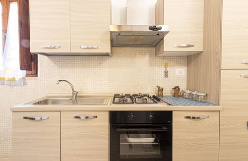Seccheto Apartment | Atena holiday apartment in Seccheto few steps away from the beach