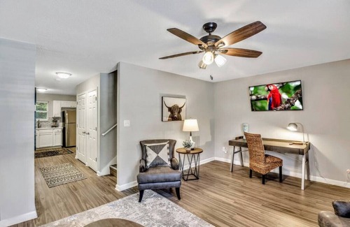 Austell House | ATH - Austell - 3BR - Pet Friendly (crest7269)
