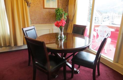 Jasper Hotel | Athabasca Hotel