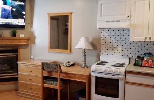 Athabasca Hotel | Athabasca Lodge Motel