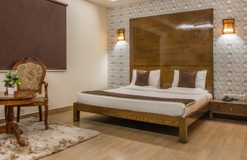 Shivaji Nagar Hotel | Athasri Hotel Infantry Road