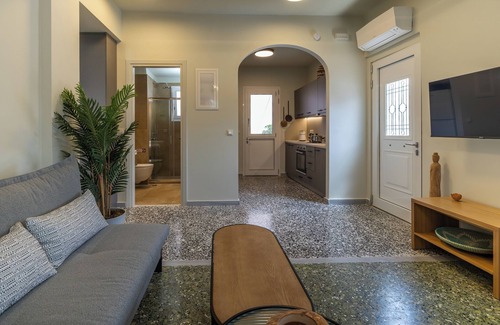 Argostoli Town Apartment | Athena - 2 Bedroom Apartment Argostoli