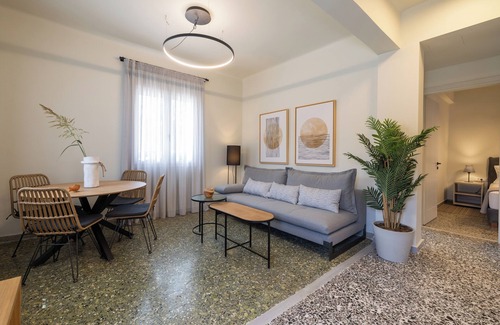 Argostoli Town Apartment | Athena - 2 Bedroom Apartment Argostoli