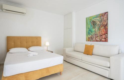 Platia Viktorias Apartment | Athens Del Sol Suite
