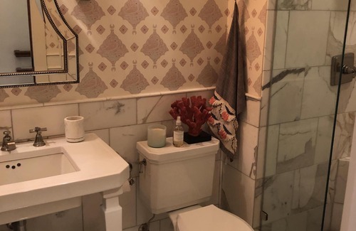 Athens House | Athens Guesthouse—New Construction in Historic District