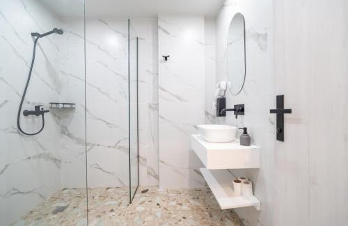 Athens Hotel | Athens Hawks Urban