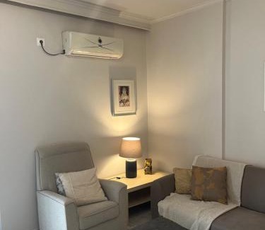 Moschato-Tavros Apartment | Athens Riviera modern apartment