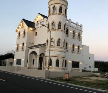 Magong House | Athens Vacation Club House