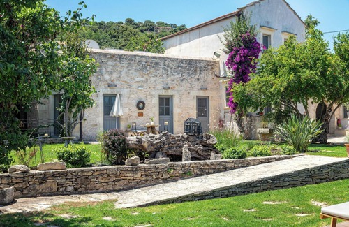 Apokoronas Villa | Athermigo Boutique Estate