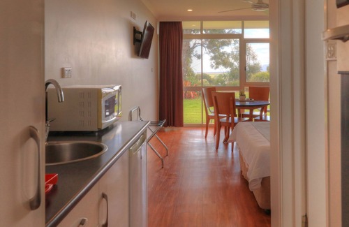Atherton Hotel | Atherton Motel
