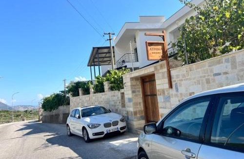Himare House | Athina Rooms