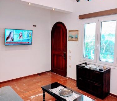 Corfu Town House | Athina's Mon Repo Apartment