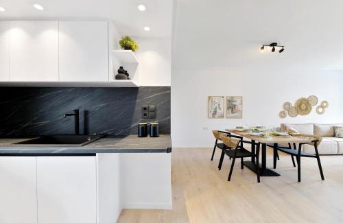 Karpenisi Apartment | Athinais Park Acropolis View