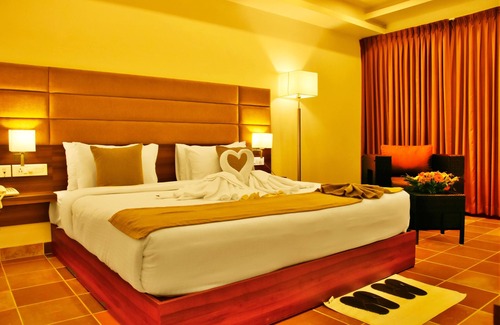Athirapally Hotel | Athirapilly Green Trees