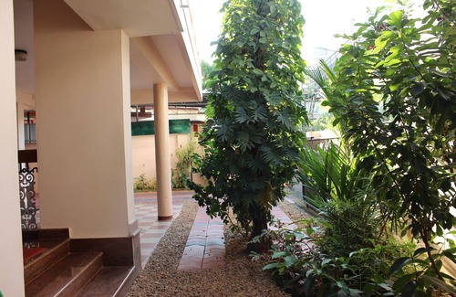 Vyttila House | Athithi Homes