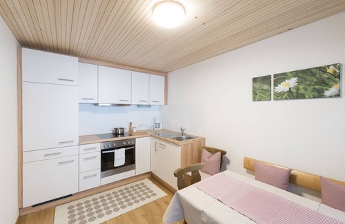 Grossdorf Apartment | AtHome for a time
