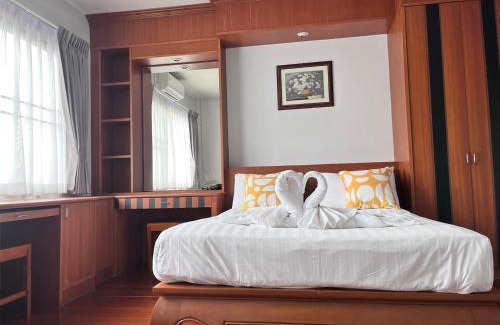 Tha Thaewawong Apartment | ATHome Sriracha near Koh Loy