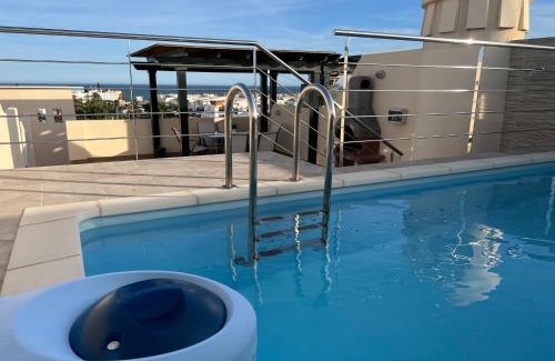 Vera Beach Apartment | Atico con piscina privada vistas al mar