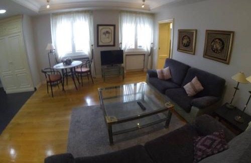 Milagrosa Apartment | Atico en el centro UAT00614
