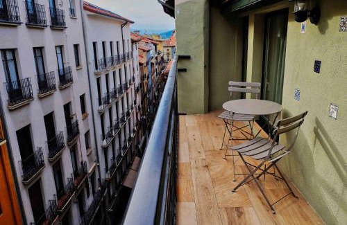 Pamplona City Centre Apartment | Atico Estafeta