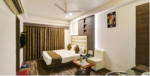 Ellis Bridge Hotel | Atithi The Hotel