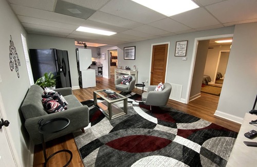 Lawrenceville House | ATL 2 family home☆Game room☆Fire-pit☆BBQ☆Gas South