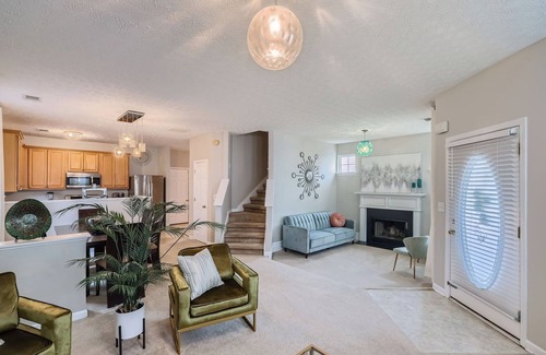 Church Street House | Atlanta Airport Retreat: Charming 3-Bed Home for Short-Term Stays