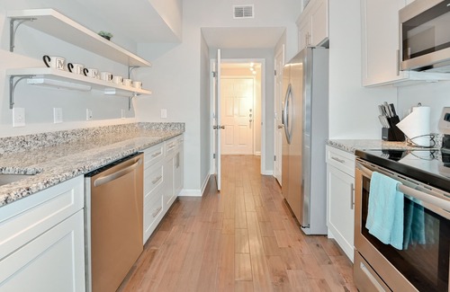 Betmar La Villa Condo | ATLANTA At Your Fingertips