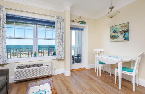 Hampton Hotel | Atlantic Breeze Suites