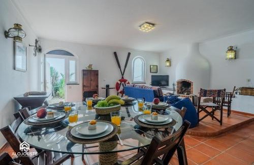 Sao Pedro da Cadeira House | Atlantic Ocean Villa - 4 bedrooms - Ocean front