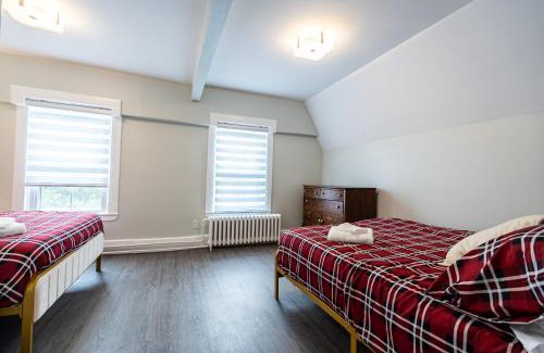 Alexandria Hotel | Atlantic Pub & Hotel