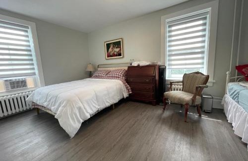 Alexandria Hotel | Atlantic Pub & Hotel