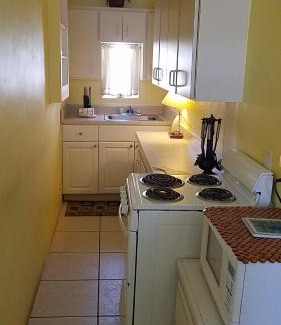 Hollywood Apartment | Atlantic Sands Beach Suites