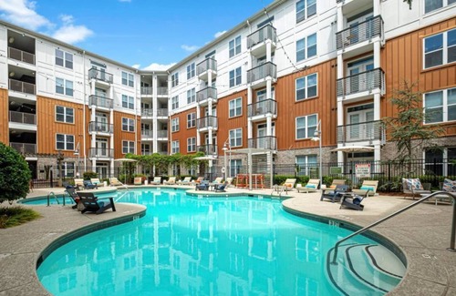 Atlantic Station Area Apartment | Atlantic Station Cuteness 2x2