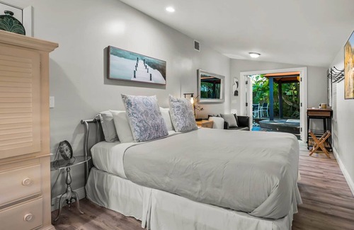Midtown House | Atlantis House's Banyan Suite-voted top 25 in USA