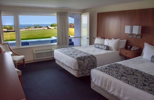 Gloucester Hotel | Atlantis Oceanfront Inn