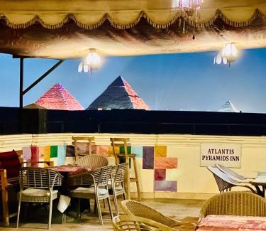 Pyramids Gardens Bed & Breakfast | Atlantis Pyramids Inn New