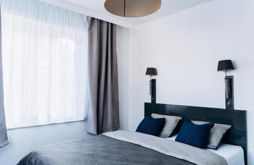 Strombeek-Bever Hotel | Atomihotel: Contemporary Comfort Steps from the Atomium!