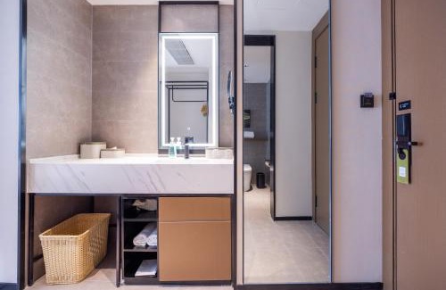 Minhang Hotel | Atour X Hotel Shanghai Pujiang Lianhang Road