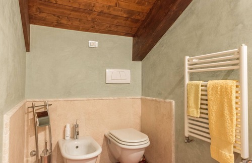 Borgo Po Apartment | Attic Studio In 1800' S Villa - WIFI - Air conditioning