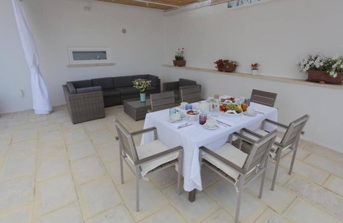 Alessano House | Attic the White Terrace